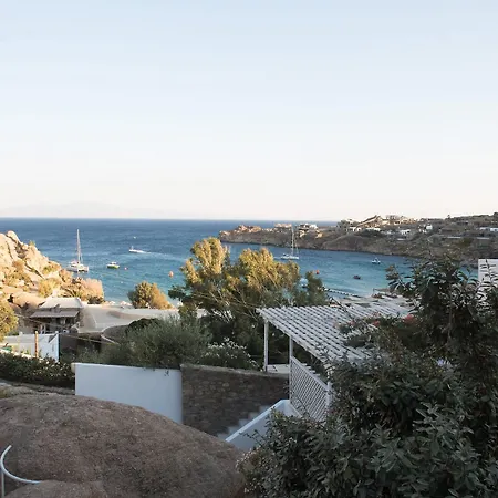 Super Rockies Super Paradise Beach (Mykonos)