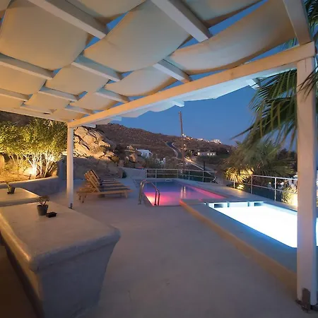 Super Rockies Villa